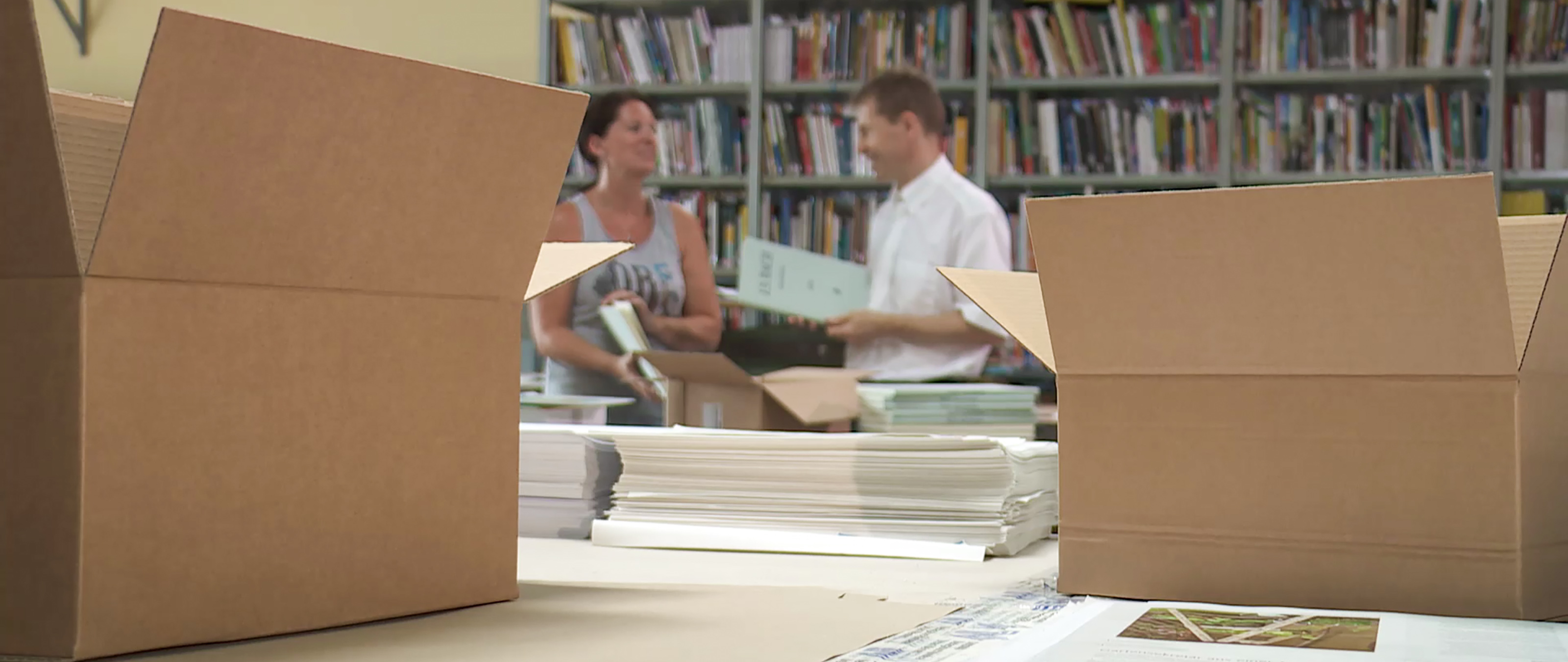 Conzella Verlagsbuchbinderei: Maßgeschneiderte Verpackungslösung ab Stückzahl 1 von HOMAG